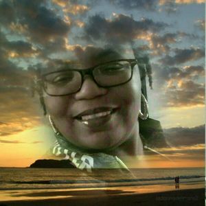 Meet your Posher, Zina